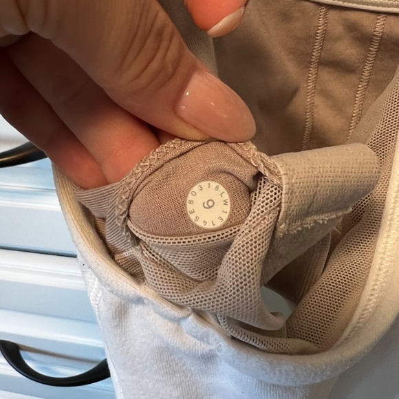 Power Y cropped tank - Picture 3 of 3